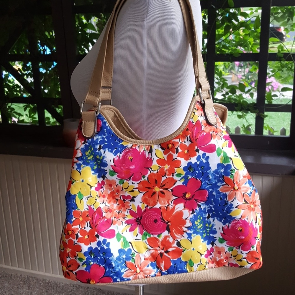 Purse - Picture 2 of 4